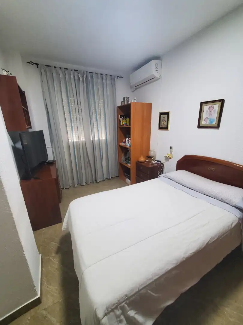 Habitación de Piso en venta en Alcaudete con Amueblado y Balcón