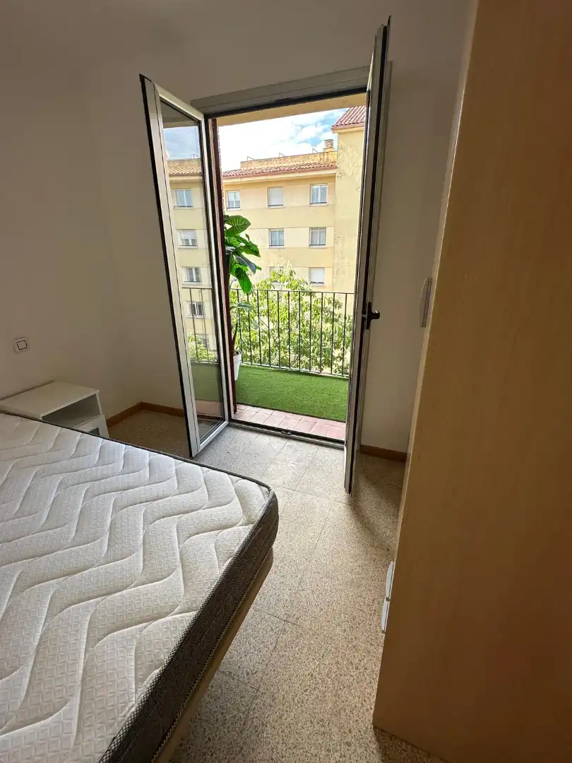 Habitación de Piso en venta en Girona con Terraza, Amueblado y Horno