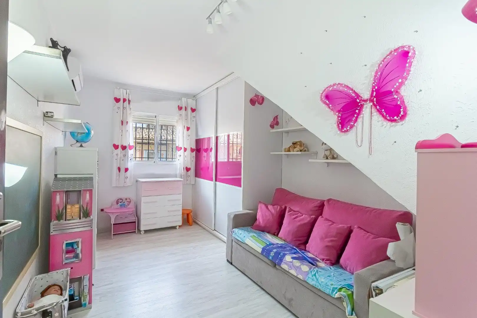Bedroom of Detached homes for sale in Pedanías Este