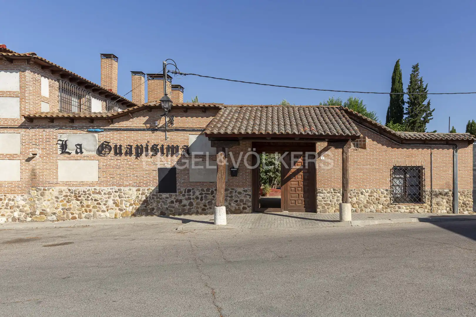 Vista exterior de Casa o chalet en venta en Valdeolmos-Alalpardo con Aire acondicionado, Calefacción y Terraza