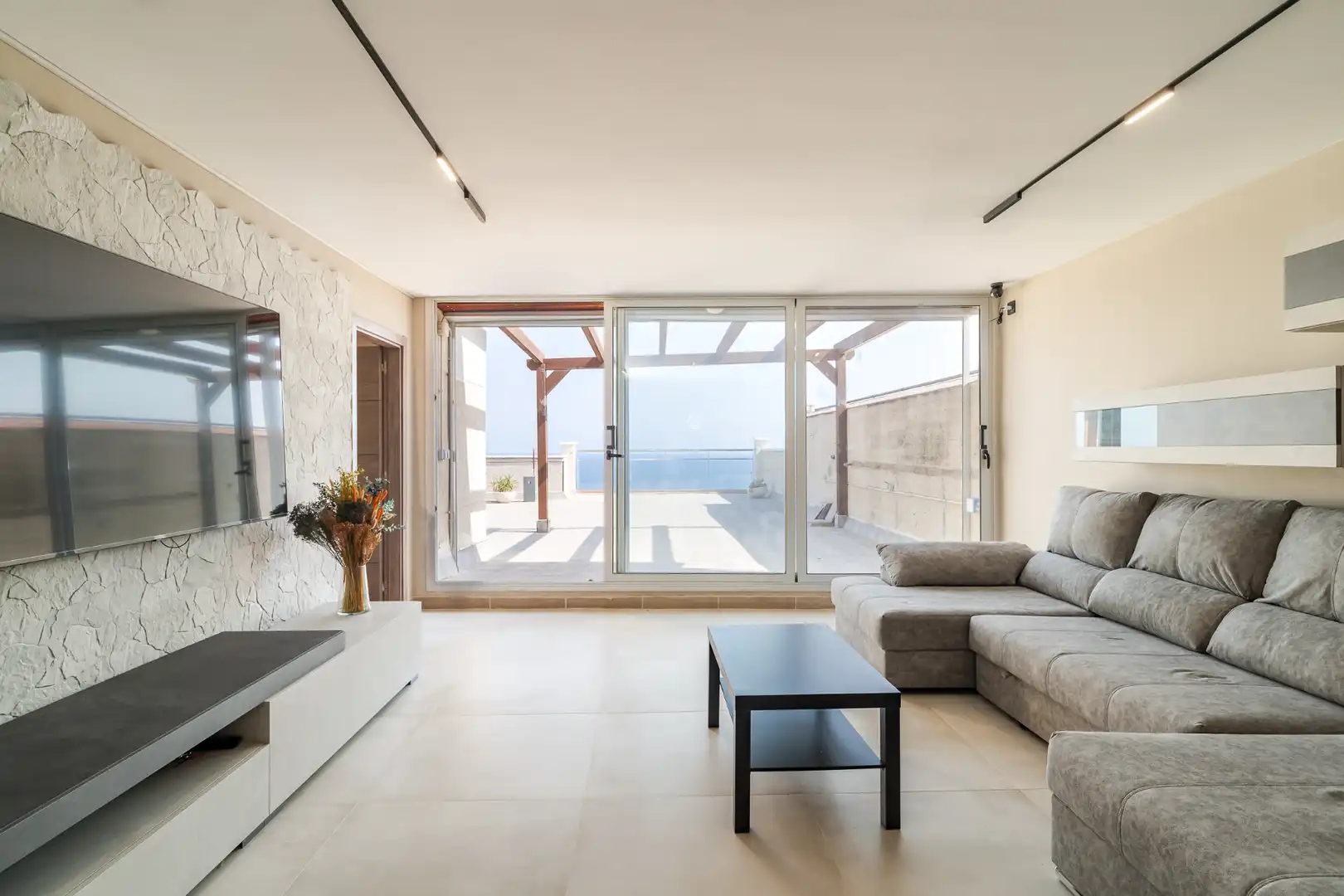 Living room of Flat for sale in Sitges  with Heating, Terrace and Storage room