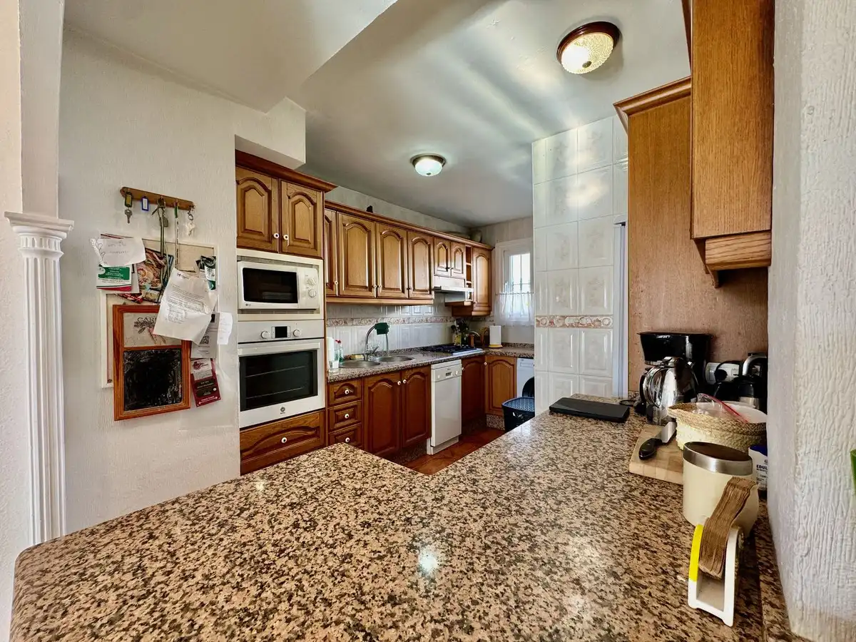 Cocina de Casa adosada en venta en Benalmádena con Aire acondicionado, Terraza y Piscina comunitaria