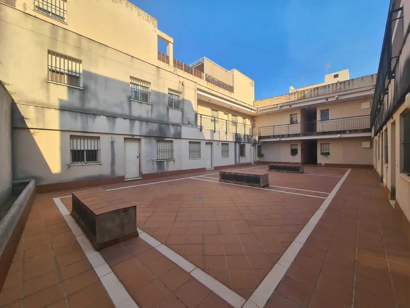 Exterior view of Apartments for sale in Dos Hermanas