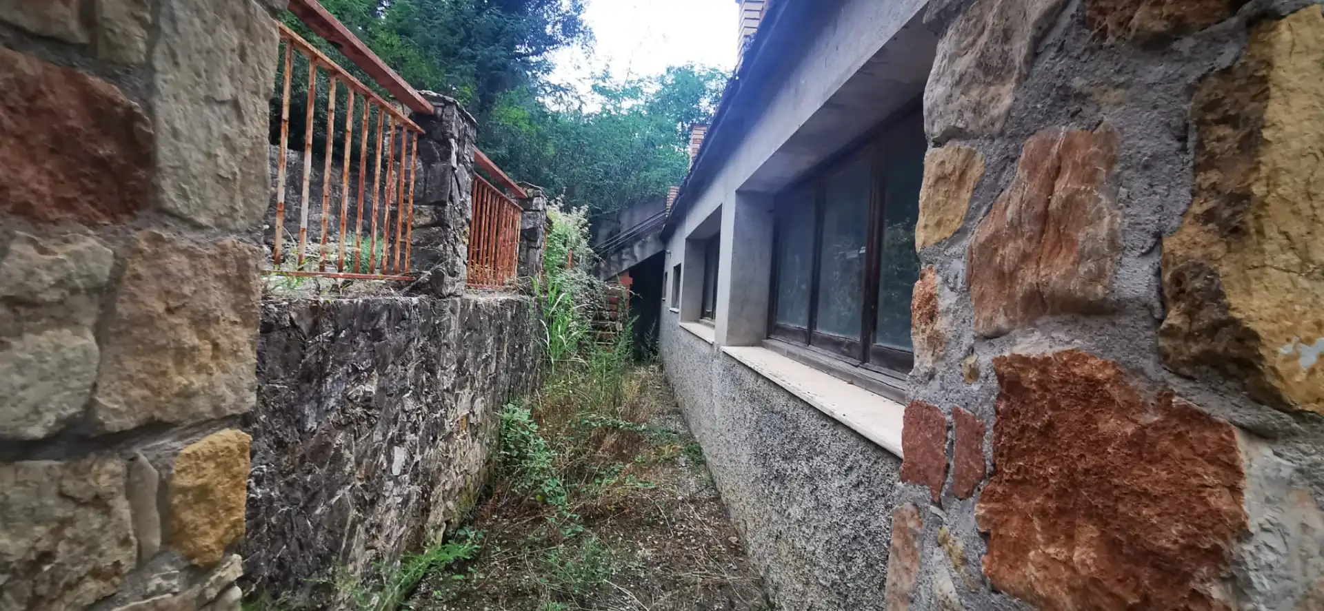 Finca rústica en venta en Palol de Revardit con Jardín privado, Terraza y Trastero