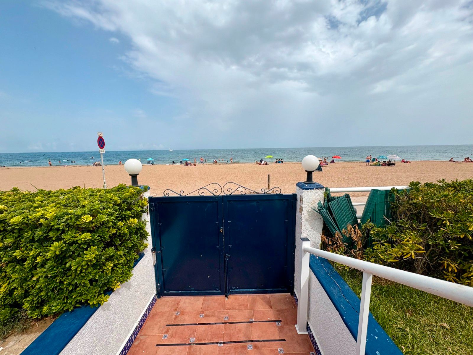 Vista exterior de Planta baixa en venda en Dénia amb Aire condicionat, Parquet i Terrassa