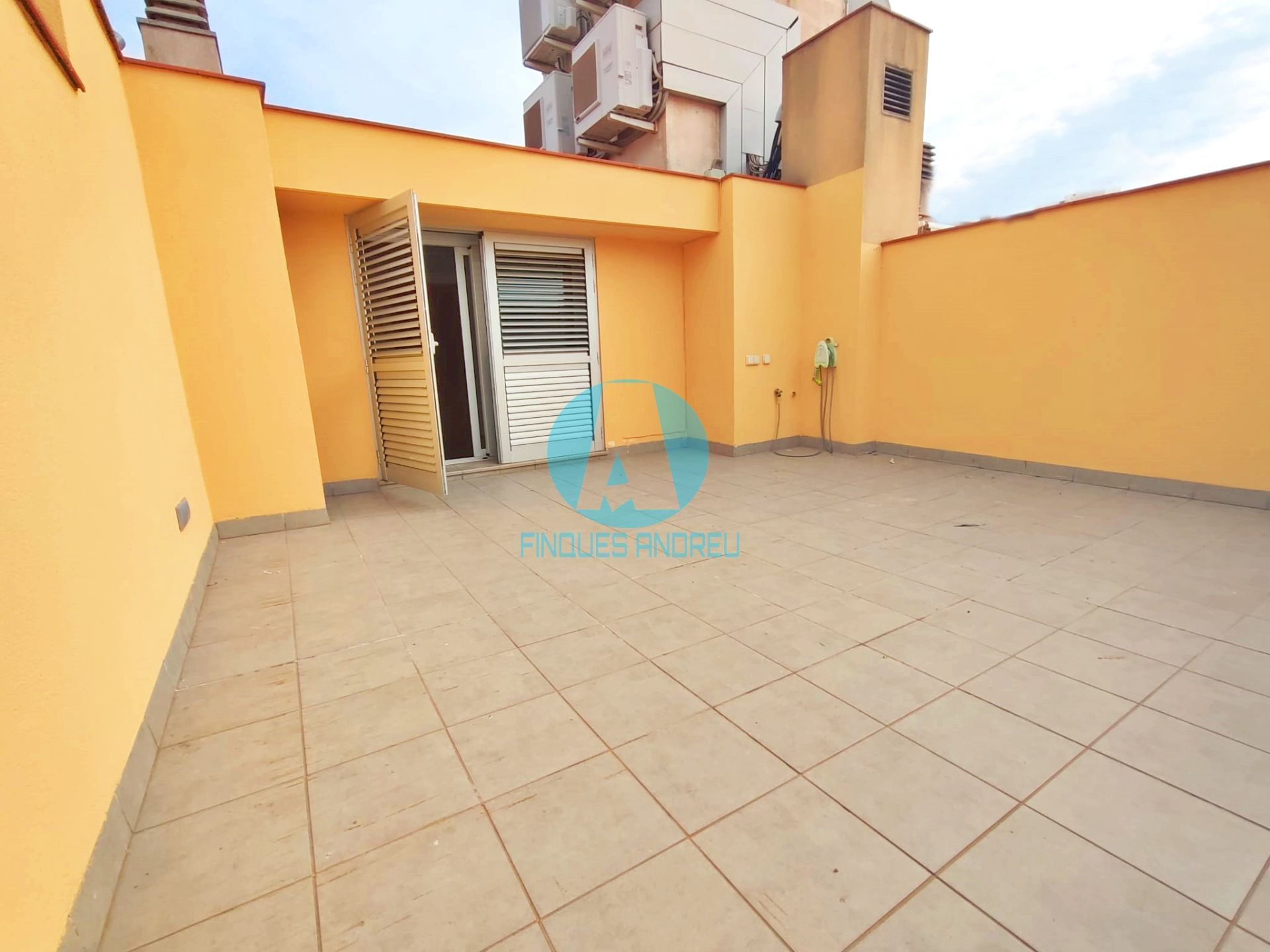 Attic for sale in CAMI RAL, Centre