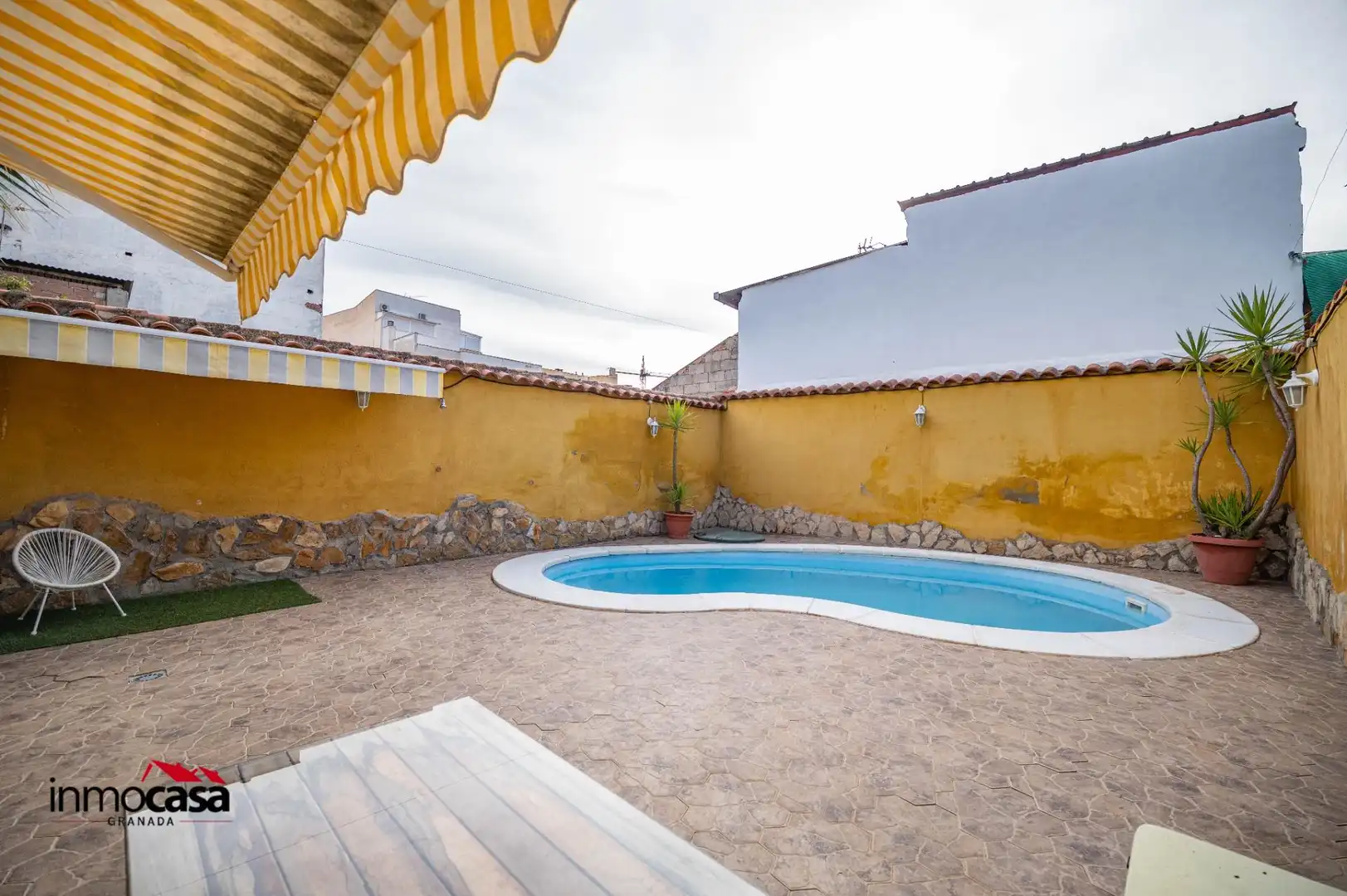 Piscina de Casa adosada en venda en Atarfe amb Calefacció, Terrassa i Piscina