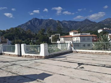 Chalet con piscina en venta en Marbella Centro
