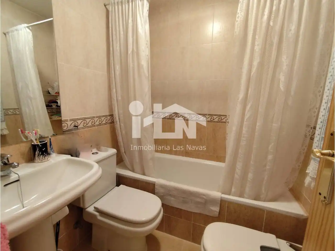 Baño de Piso en venta en Las Navas del Marqués , Ávila
