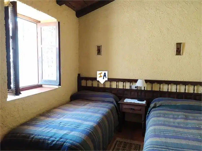 Dormitori de Casa adosada en venda en Alfarnatejo amb Terrassa i Traster