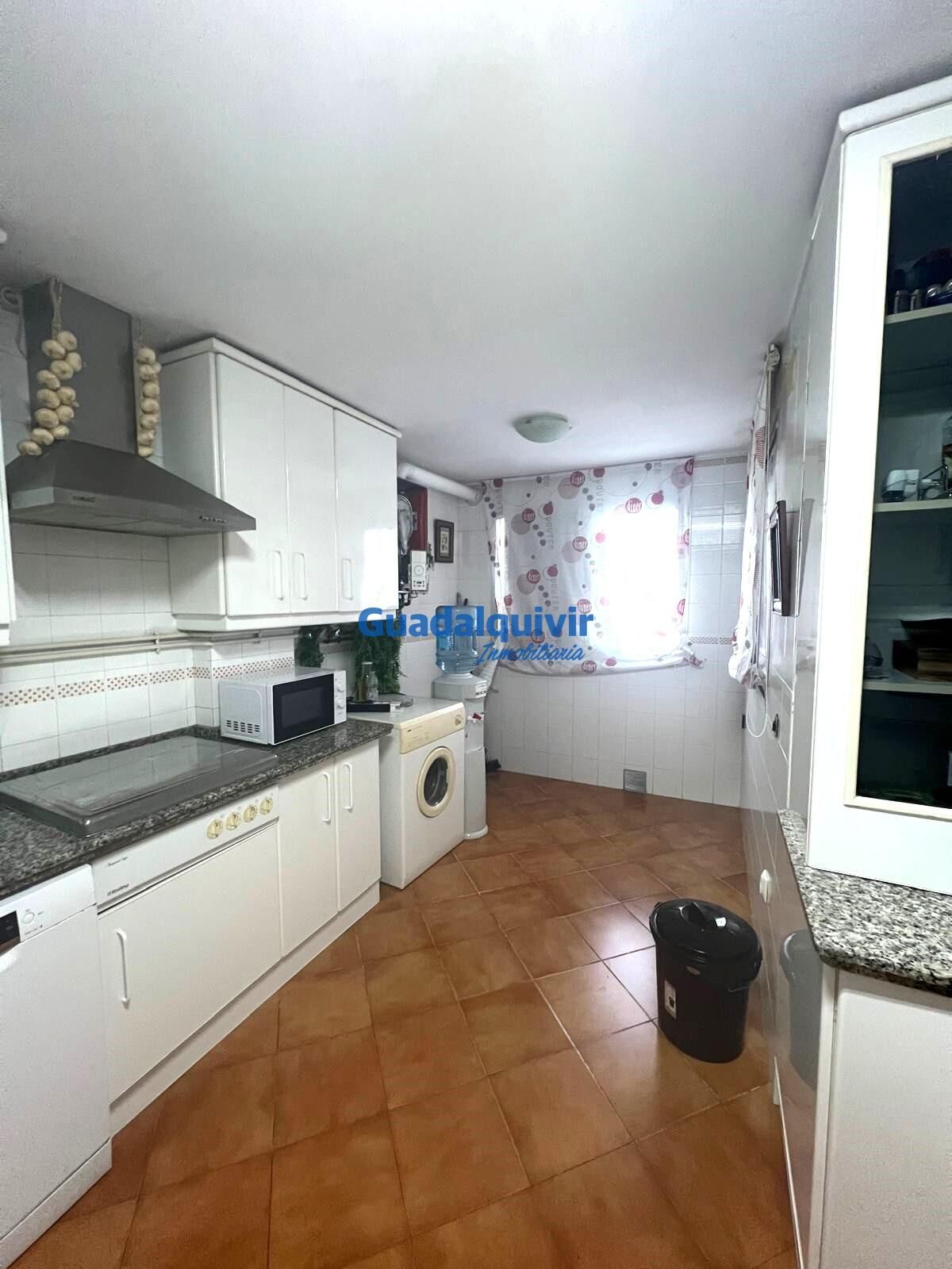 Cocina de Casa adosada en venta en Montequinto con Aire acondicionado, Calefacción y Terraza