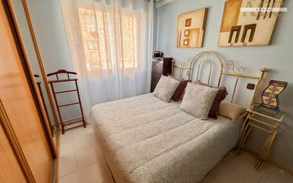 Bedroom of Flat for sale in Parla  with Air Conditioner and Terrace