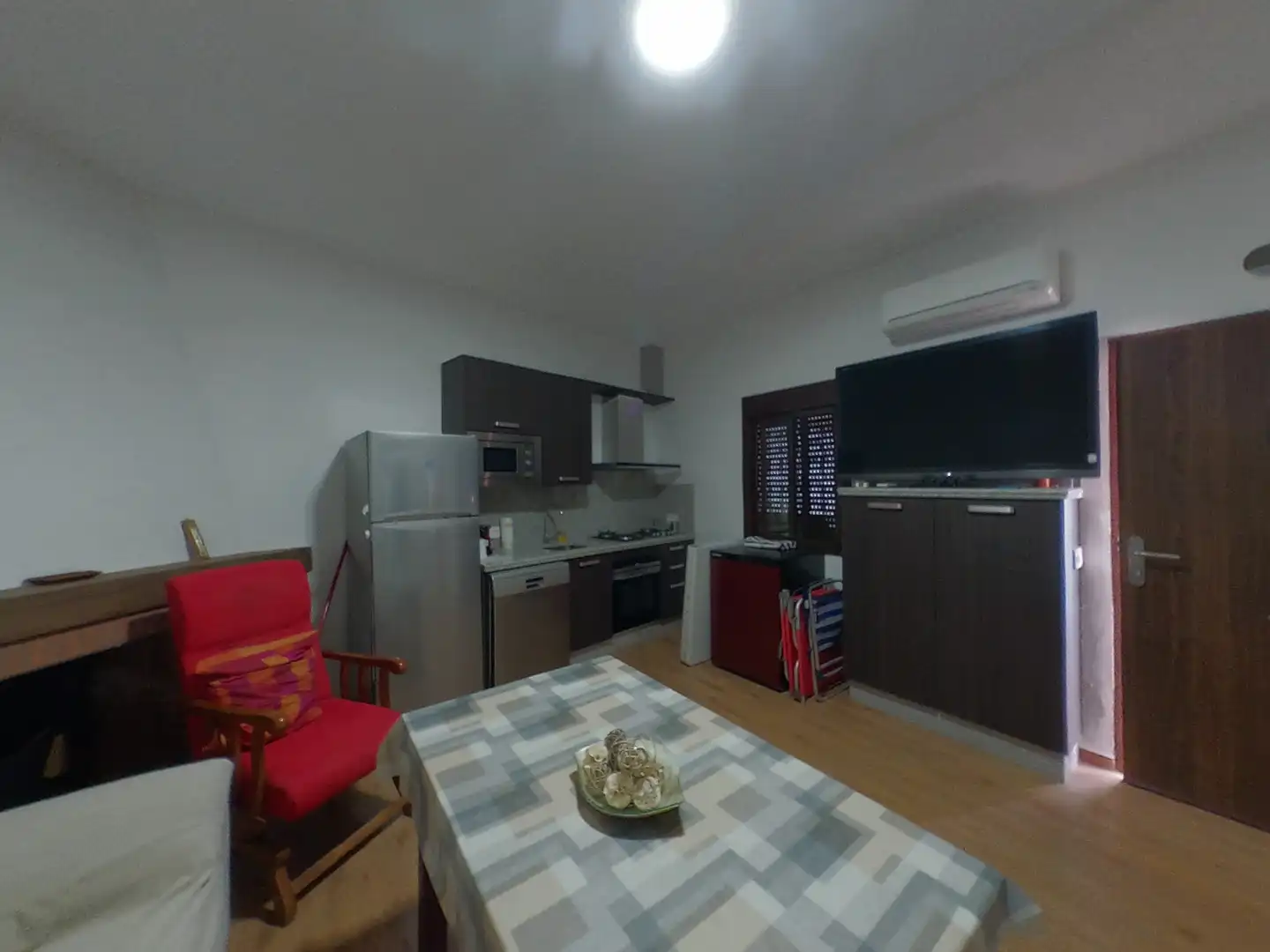 Cuina de Casa o xalet en venda en Almadén de la Plata amb Aire condicionat, Calefacció i Jardí privat