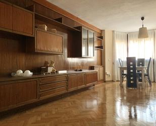 Living room of Flat to rent in  Madrid Capital  with Air Conditioner and Balcony