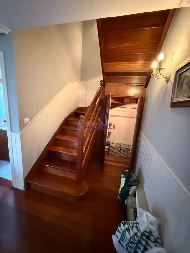 Dúplex de alquiler en Kabiezes