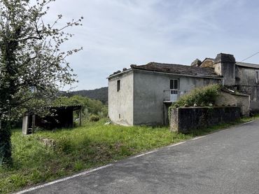 Casa con balcón en venta en Ortigueira