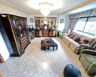Sala d'estar de Pis en venda en Alzira amb Aire condicionat i Balcó
