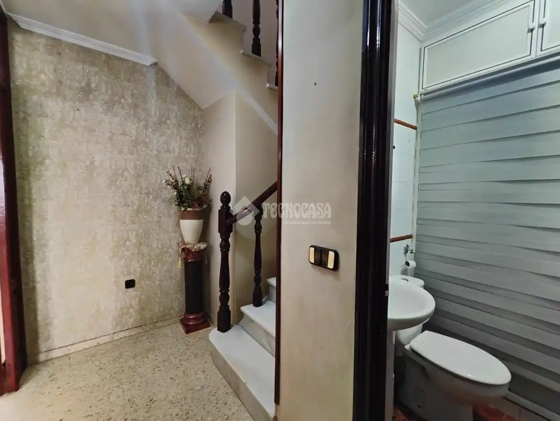 Casa pareada con terraza en venta en Los Palacios y Villafranca, imagen 24