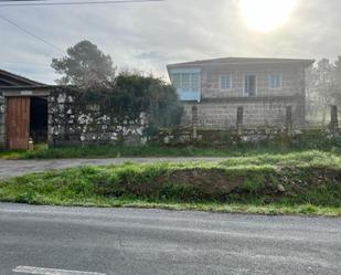 Vista exterior de Finca rústica en venda en Amoeiro amb Balcó