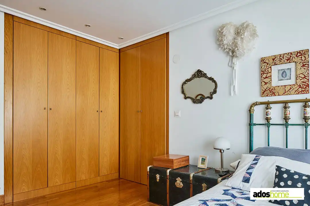 Habitación de Casa adosada en venta en Zarautz con Calefacción