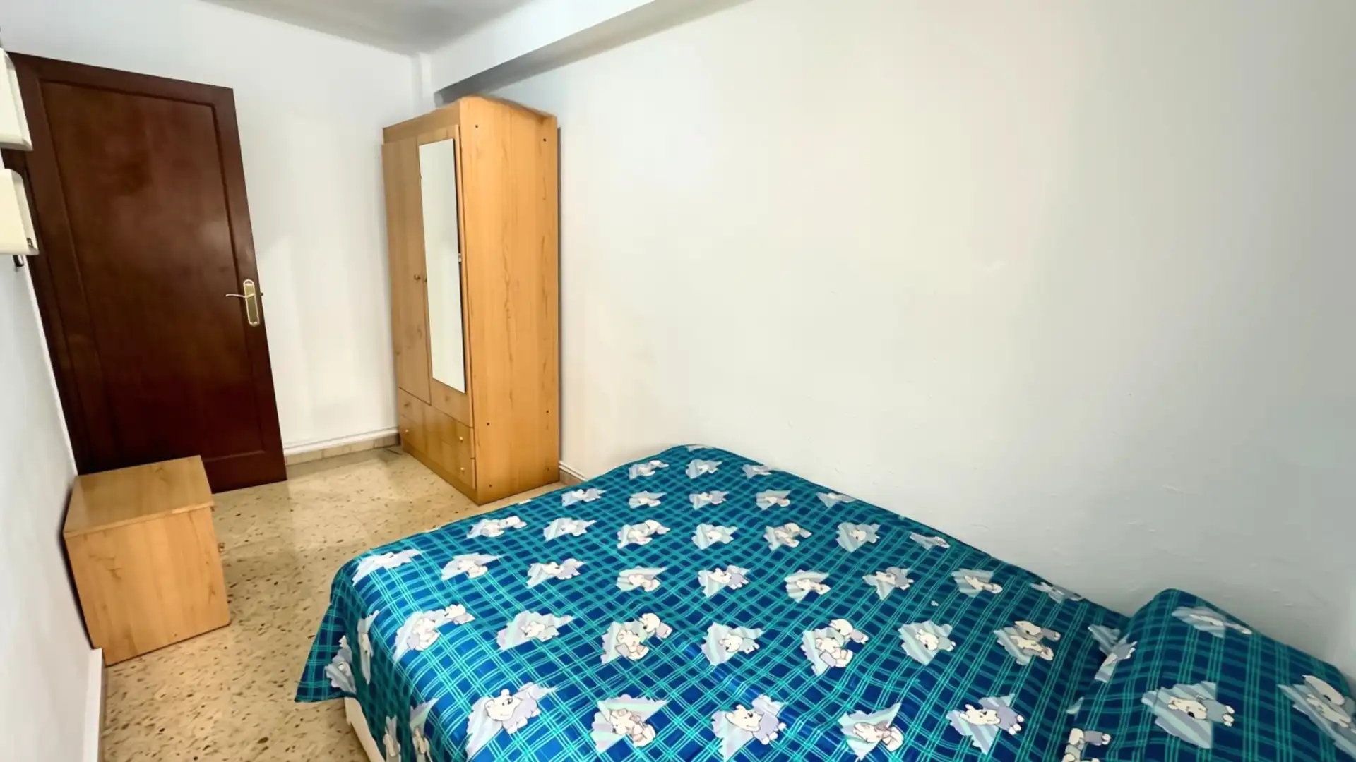 Habitación de Piso en venta en Valencia con Aire acondicionado y Amueblado