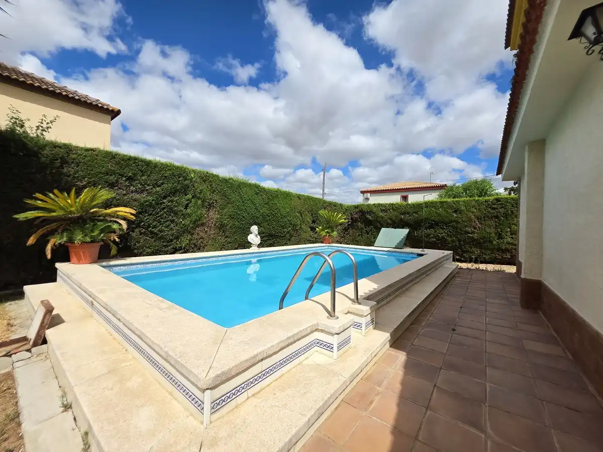 Chalet con piscina en venta en Palomares del Río, imagen 63