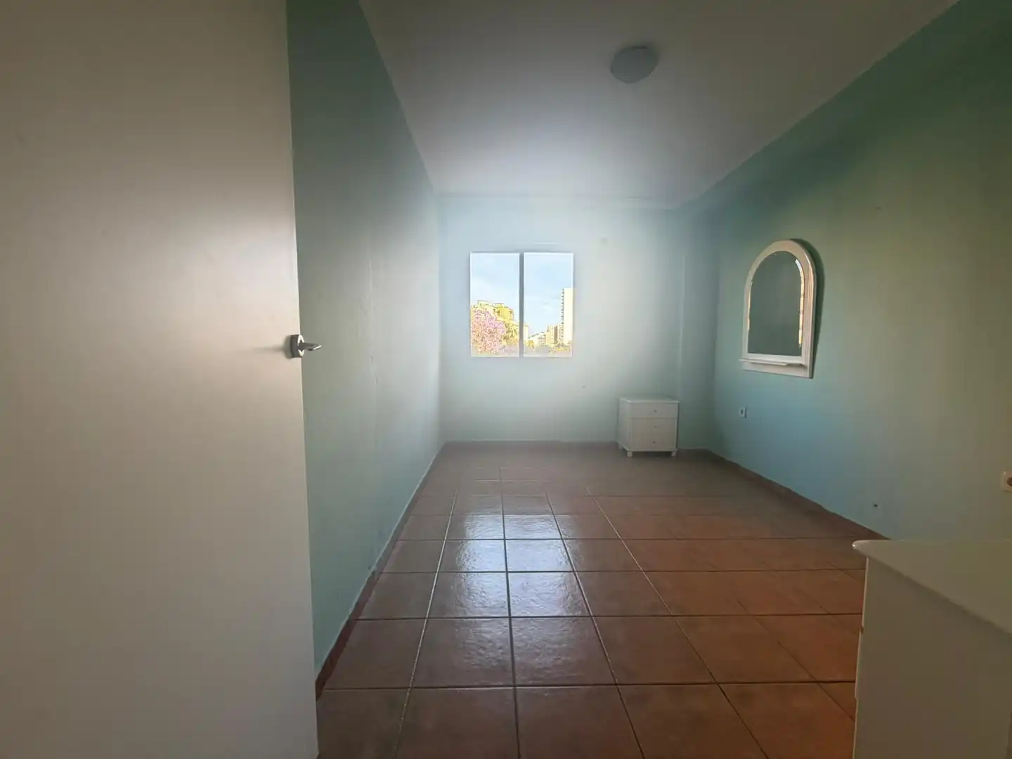 Habitación de Piso en venta en Torremolinos con Aire acondicionado y Terraza