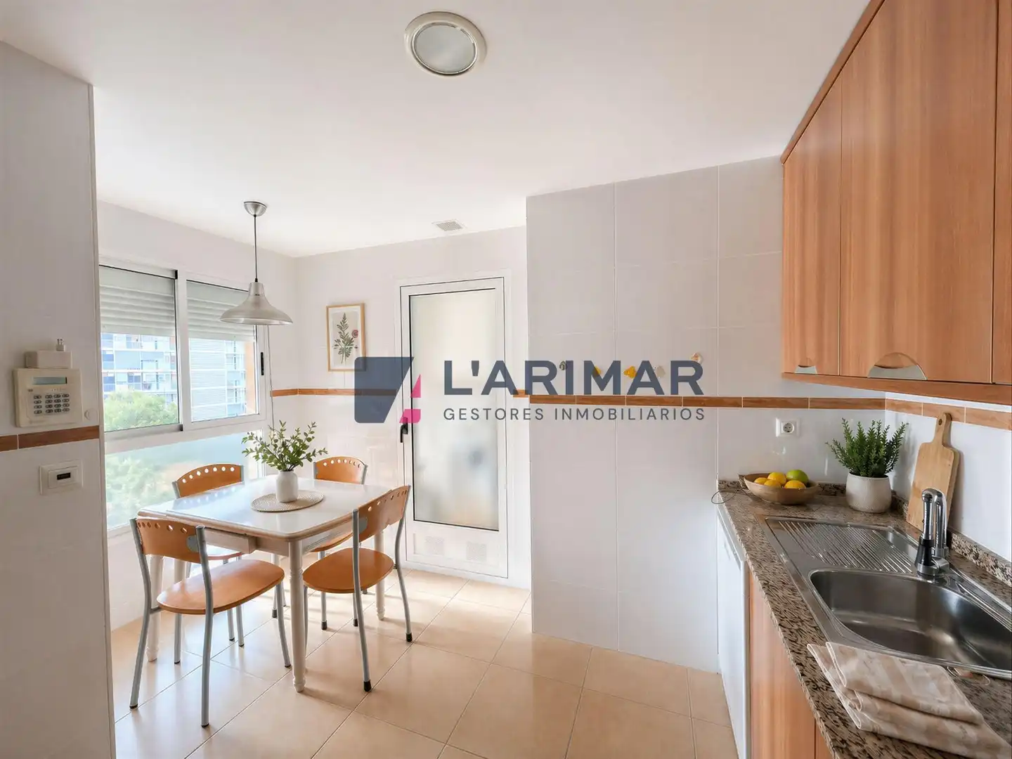 Cocina de Apartamento en venta en Alicante / Alacant con Aire acondicionado, Jardín privado y Terraza