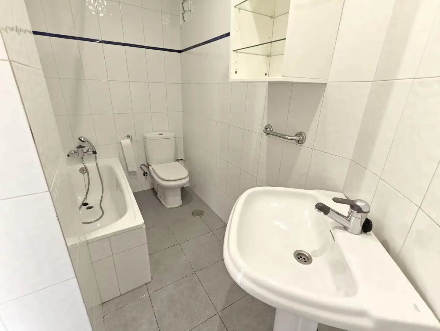 Badezimmer von Wohnung zum Verkauf in Alicante / Alacant mit Parkett, Terrasse und Abstellraum