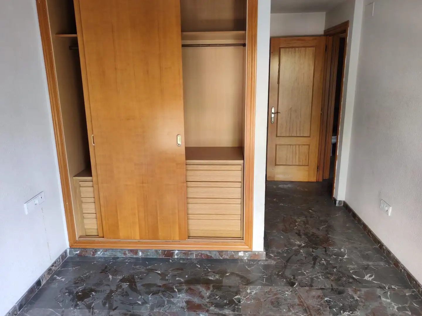 Habitación de Dúplex en venta en Valencia