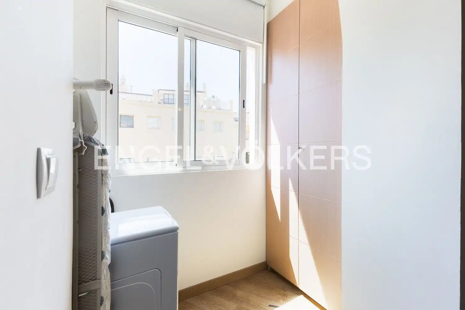 Schlafzimmer von Wohnung zum Verkauf in Valencia mit Klimaanlage, Heizung und Balkon