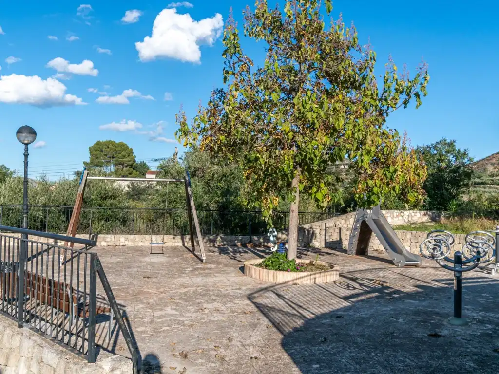 Garden of Houses for sale in Terrateig