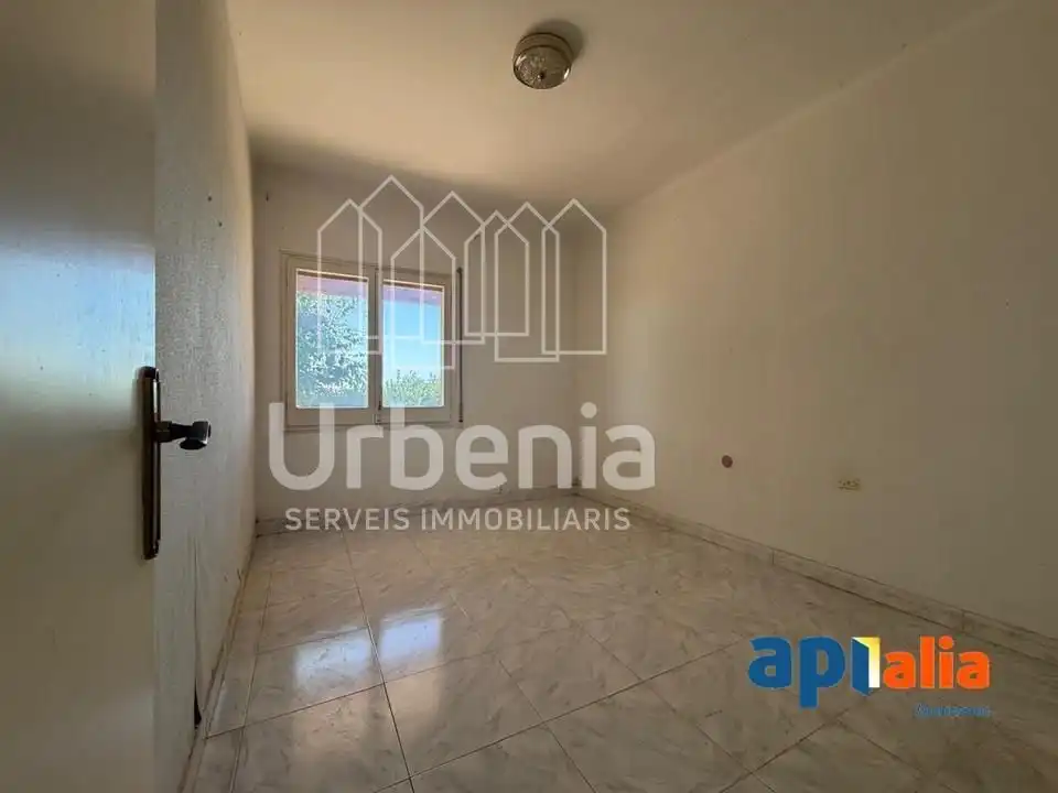 Habitación de Casa o chalet en venta en Vilassar de Mar con Trastero y Piscina