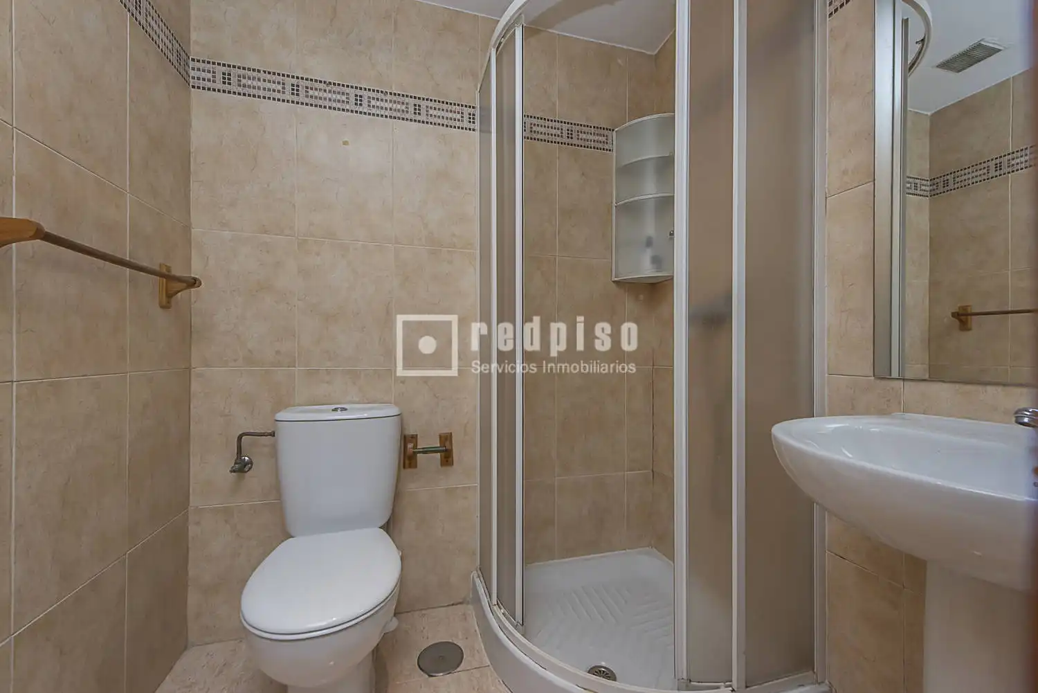 Bathroom of Flat for sale in Pinto  with Heating and Storage room