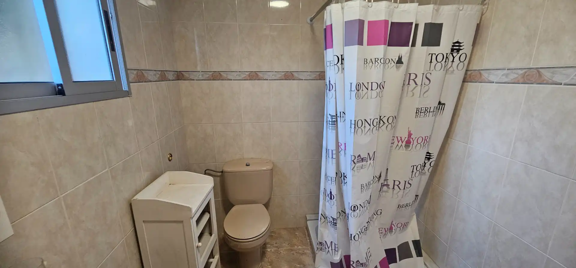 Bany de Casa o xalet en venda en Corbera amb Terrassa, Moblat i Balcó