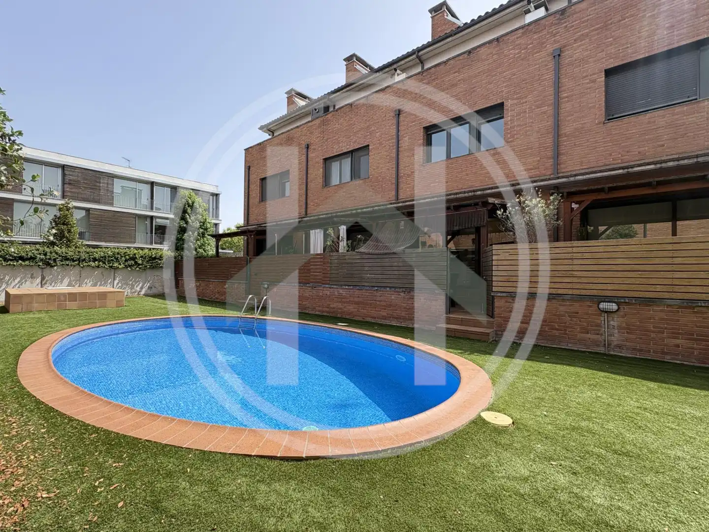 Piscina de Casa adosada en venda en Cardedeu amb Aire condicionat, Calefacció i Jardí privat