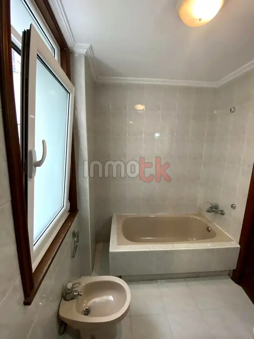 Habitación de Piso en venta en A Coruña Capital  con Parquet