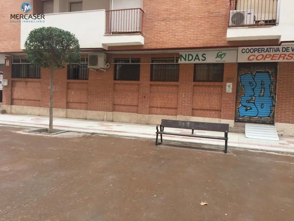 Local comercial en venda a Calle HNOS FERNANDEZ GALIANO, imagen 5