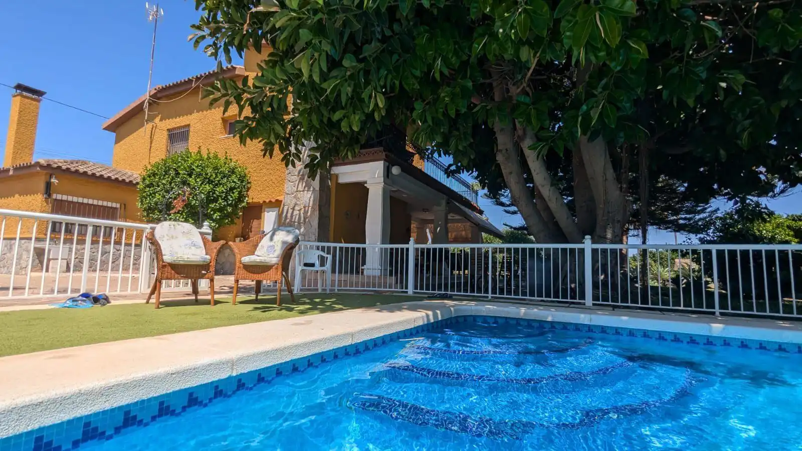 Swimming pool of Houses for sale in Elche / Elx  with Private garden, Storage room and Swimming Pool