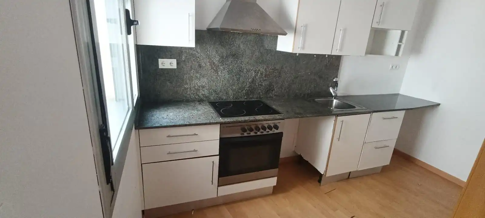 Küche von Dachboden zum Verkauf in L'Ampolla mit Terrasse und Balkon