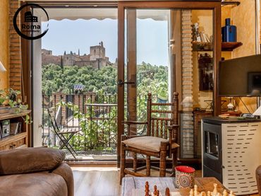 Casa con balcón en venta en Albaicín