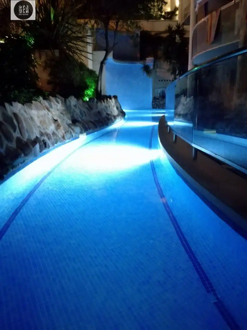 Schwimmbecken von Wohnung zum Verkauf in Salou mit Klimaanlage, Möbliert und Ofen