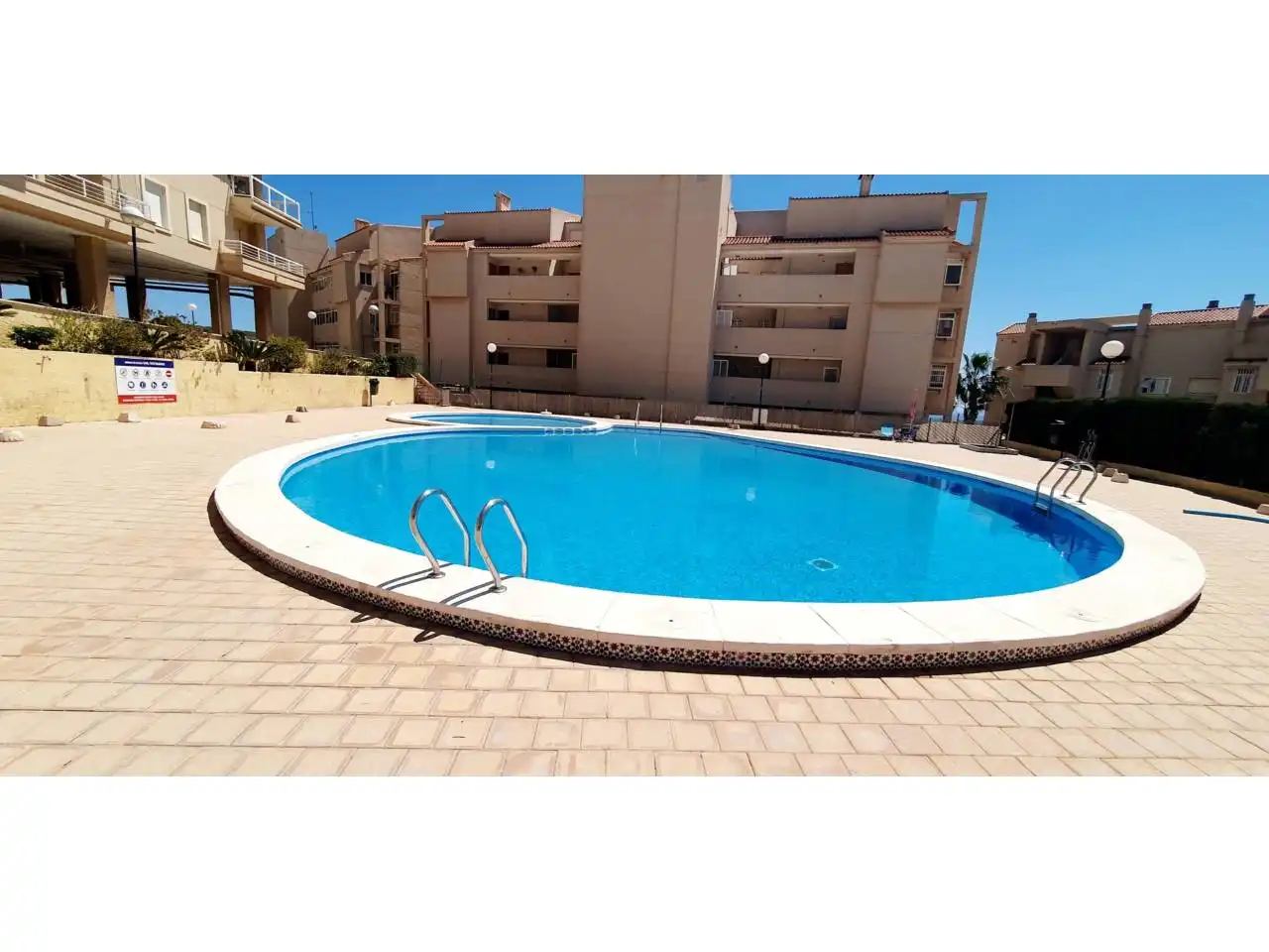Swimming pool of Flat for sale in Santa Pola  with Air Conditioner, Heating and Terrace