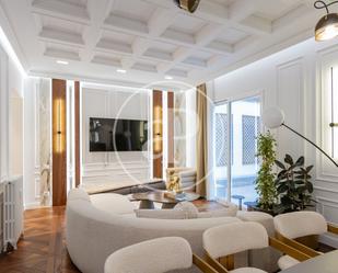Living room of Flat to rent in  Madrid Capital  with Air Conditioner, Heating and Private garden