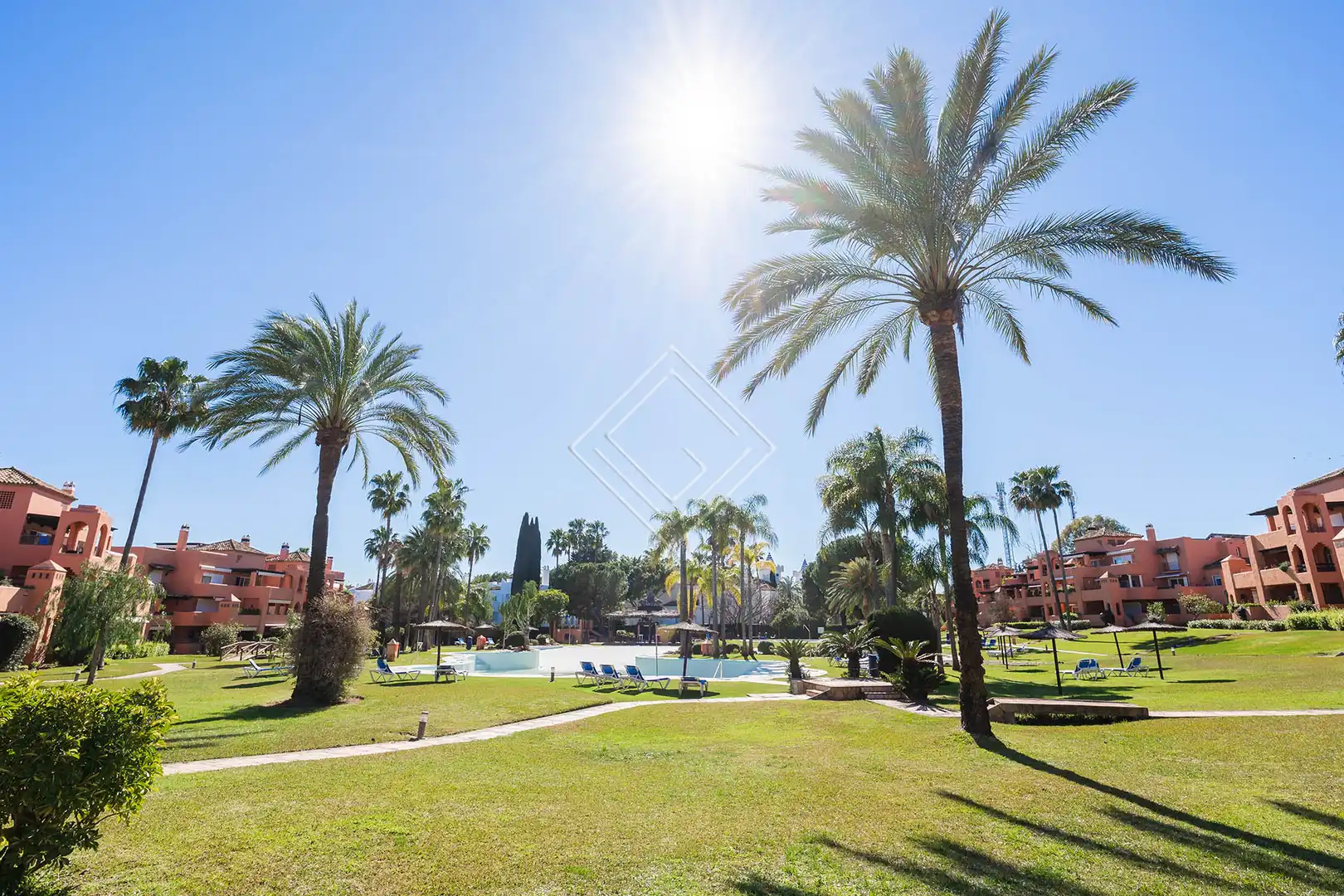Jardí de Àtic en venda en Estepona amb Aire condicionat, Terrassa i Moblat