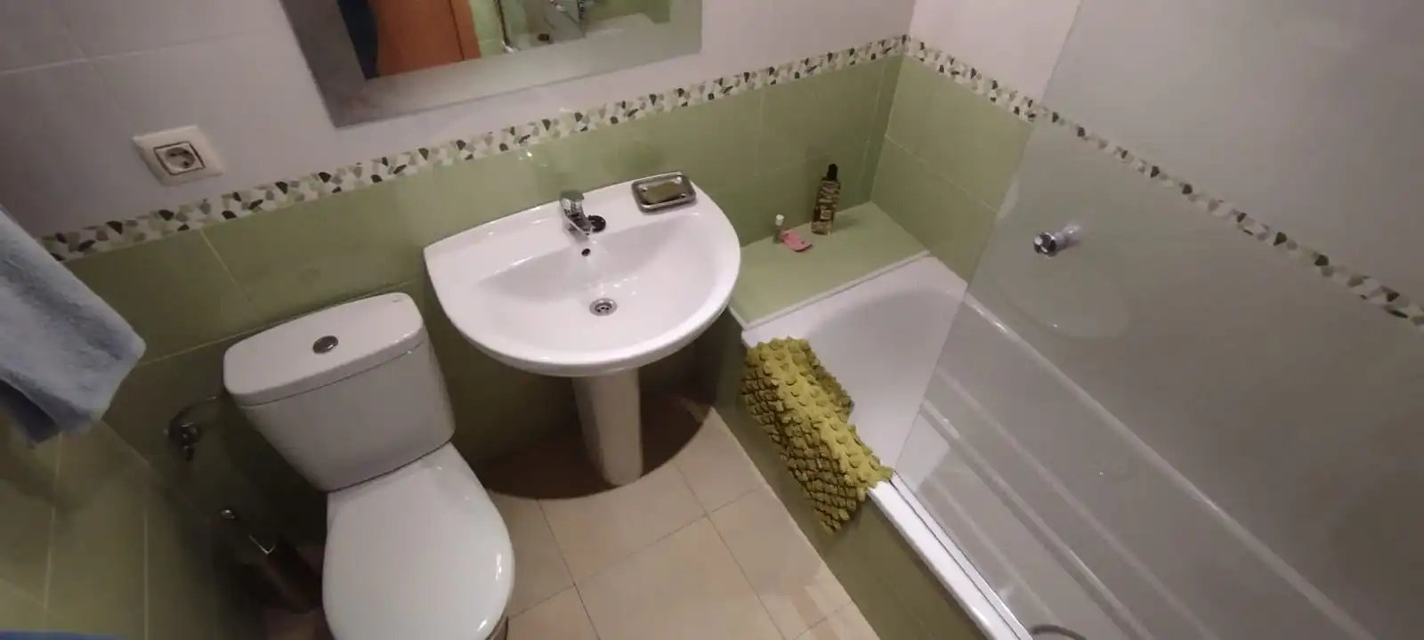 Baño de Piso en venta en Fortuna con Aire acondicionado, Terraza y Trastero
