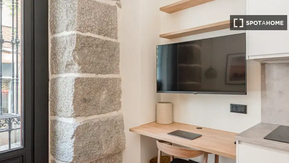 Living room of Study for share in Madrid  with Air Conditioner, Heating and Terrace
