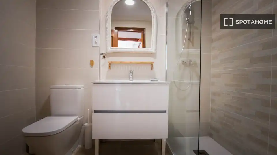 Baño de Apartamento para compartir en Mijas con Aire acondicionado, Terraza y Amueblado