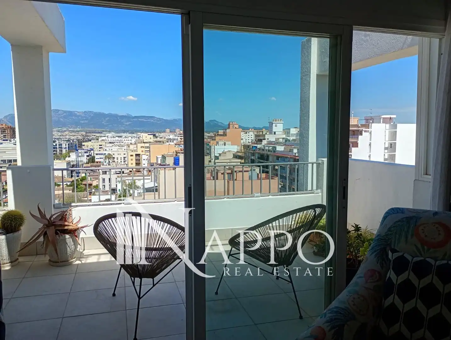 Terrace of Attic for rent in  Palma de Mallorca  with Air Conditioner, Heating and Terrace