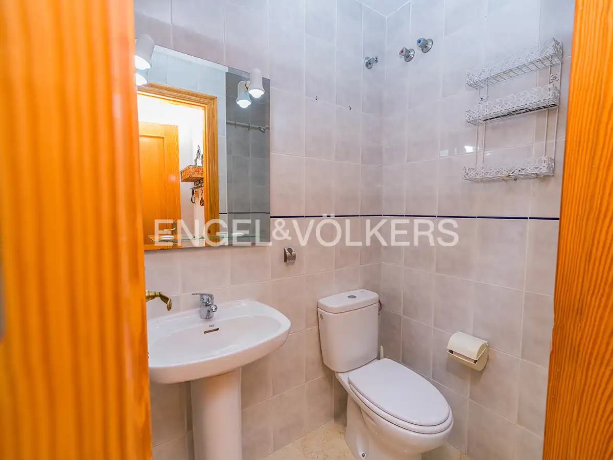Terraced house with balcony for sale in Carrer dels Alguers 4, imagen 15